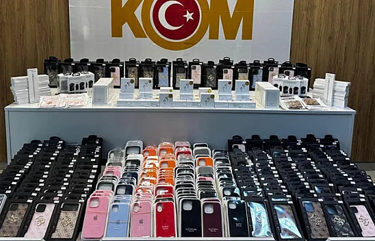 Samsun'da kaçakçılık operasyonunda 1 milyon liralık ürün ele geçirildi