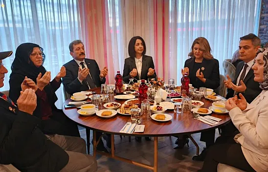 Şehit aileleri ve gaziler aynı sofrada