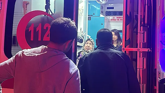 Kapkaççı, yaşlı depremzedeyi yerde sürükleyip 1 milyon liralık altınını çaldı