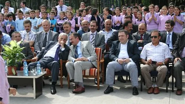 Çarşamba'ya Gelen Yeni Zil Çaldı, Kepçe İle Yemek dağıttı…