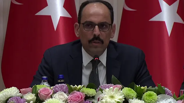 Cumhurbaşkanlığı Sözcüsü Kalın'dan Charlie Hebdo'nun skandal karikatürüne tepki