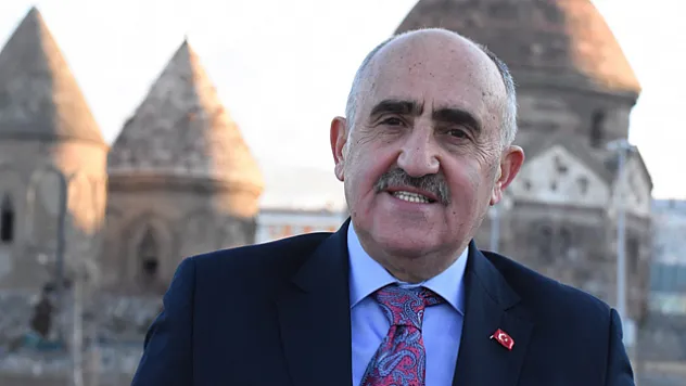 'Gençlerimiz bizim geleceğimizin teminatıdır'