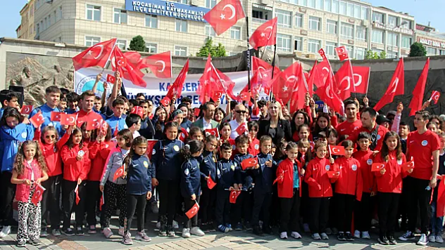 Gençlik ve Spor İl Müdürü Kabakcı: 'Mesele memleketse yaşımız 19'