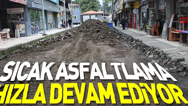 Sıcak Asfaltlama Hızla Devam Ediyor