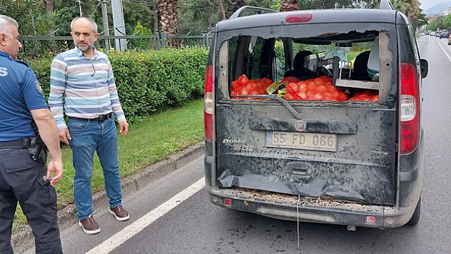 Samsun'da kamyonet hafif ticari araç ile çarpıştı: 1 yaralı