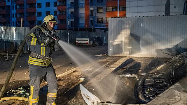 Rusya'dan Kiev'e füze saldırısı: 1'i çocuk 3 ölü