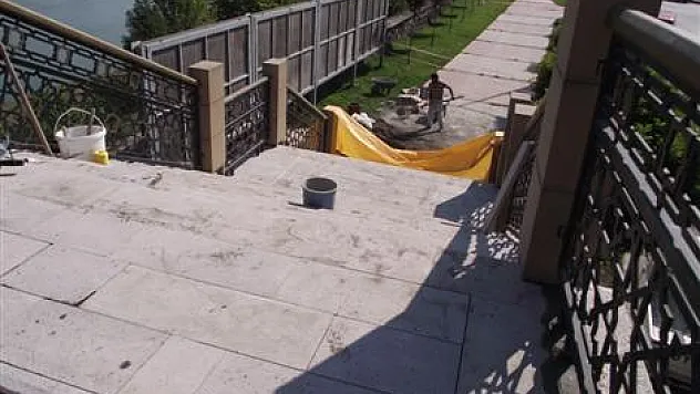 Merdivenler yenilendi