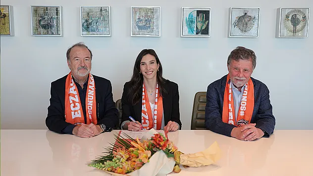 Naz Aydemir Akyol yuvaya döndü