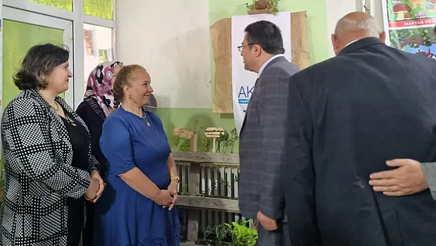 Alaçam Halk Eğitimi Merkezi yıl sonu sergisi açıldı