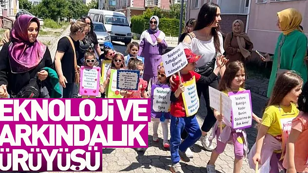 Öğrencilerden teknoloji ve farkındalık yürüyüşü