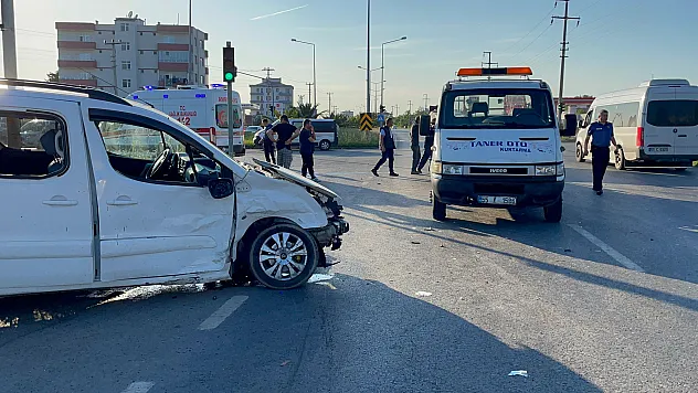Samsun'da üç aracın karıştığı kazada 7 kişi yaralandı