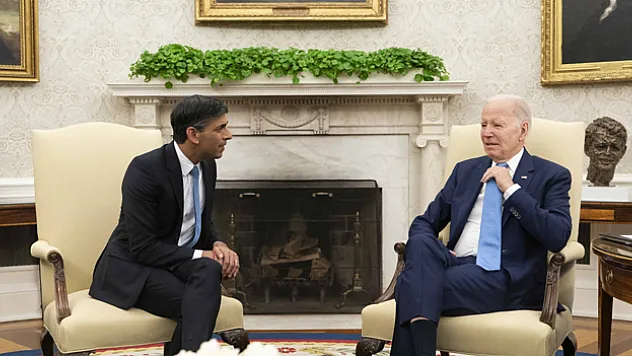 ABD Başkanı Biden, İngiltere Başbakanı Sunak ile bir araya geldi