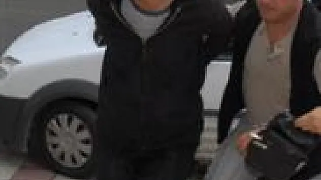 Katil genç adliyede