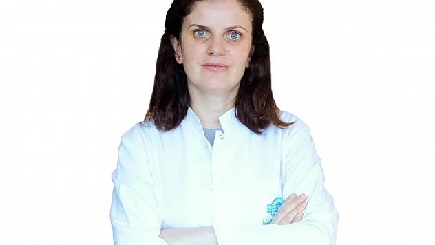 'Güneş ışınları cildin erken yaşlanmasına yol açabilir'