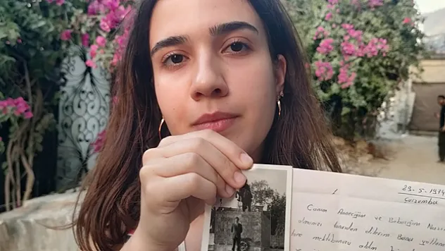 Enkazdan çıkan 49 yıllık mektup, tıp fakültesi öğrencisini duygulandırdı