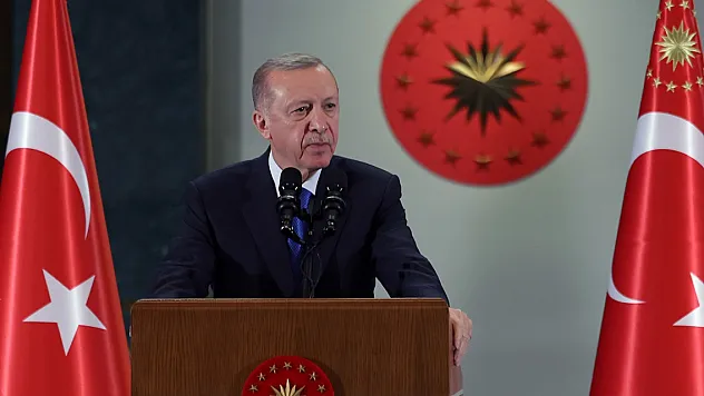 Cumhurbaşkanı Erdoğan'dan asgari ücret mesajı: Görüşmeler yapıcı