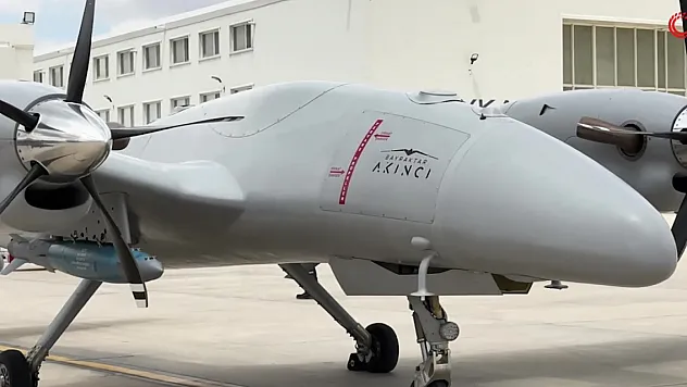 Bayraktar AKINCI'dan HGK-82 ile başarılı atış