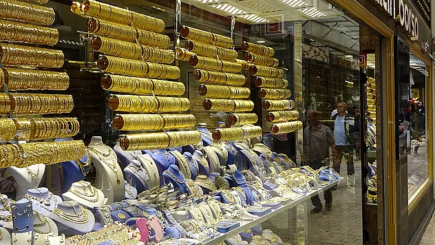 Gram altında yükseliş trendi sürüyor, yatırımcılara sabırla beklemeleri tavsiye ediliyor