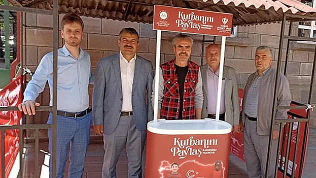 Ladik Kaymakamı Orhan, Türkiye Diyanet Vakfı'na vekaletle kurban bağışında bulundu