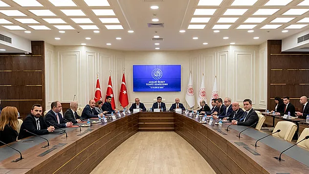 Asgari ücrete ara zam trafiği hızlandı