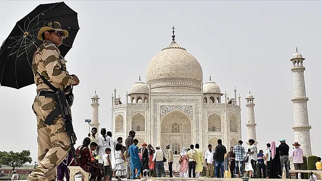 Hindistan'da aşırı sıcaklar nedeniyle ölenlerin sayısı 166'ya yükseldi