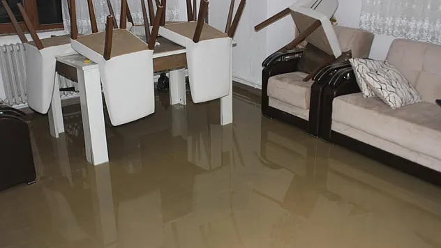 Ordu'da sağanak etkili oldu: Dere taşkını yaşandı, bazı evleri su bastı