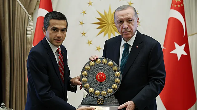 Cumhurbaşkanı Erdoğan, Peru Büyükelçisi Cesar Augusto De Las Casas Diaz'ı kabul etti