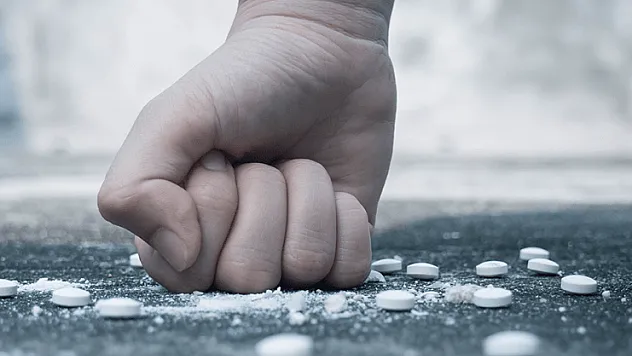 Uyuşturucu ticaretinden 3 kişiye 16 yıl 4 ay 25'er gün hapis