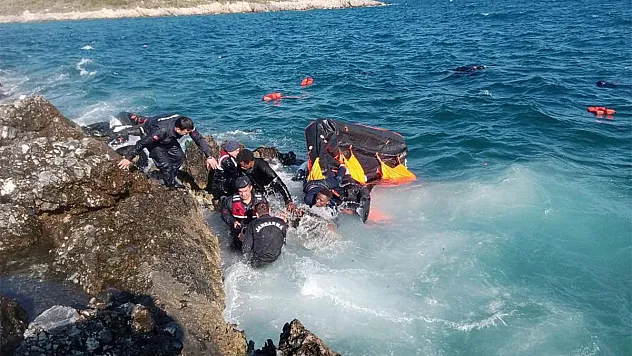 Batı medyasının sınıf ayrımı: 'Göçmenlerin denizde ölmesi normal, milyarderlerin denizde ölmesi trajedi'