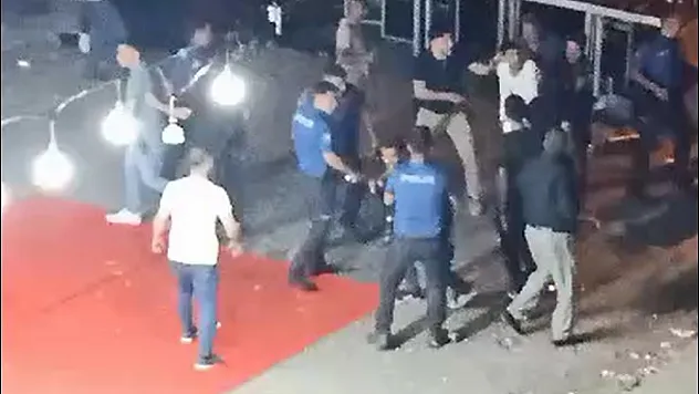 Düğün değil meydan savaşı: Emniyet güçlerine taşlı, sopalı ve baltalı saldırı