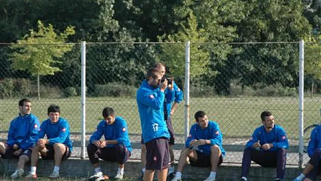 Armağan fotoğrafçılığa özenirse…