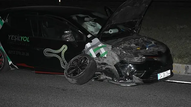 Tosya'da D100'de iki araç çarpıştı: 3 yaralı