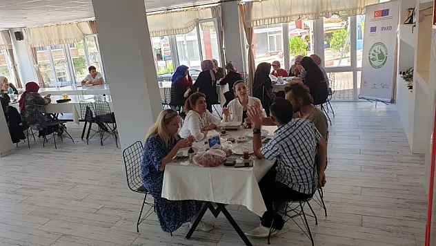 Kavak'ta tarladan rafa giden yolculuk