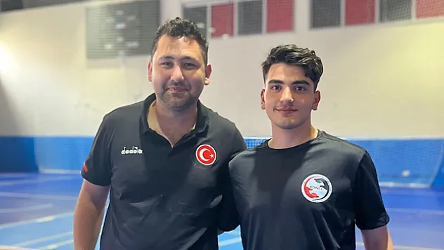 İşitme engelli milli sporcu Furkan'ın hedefi badmintonda dünya şampiyonu olmak