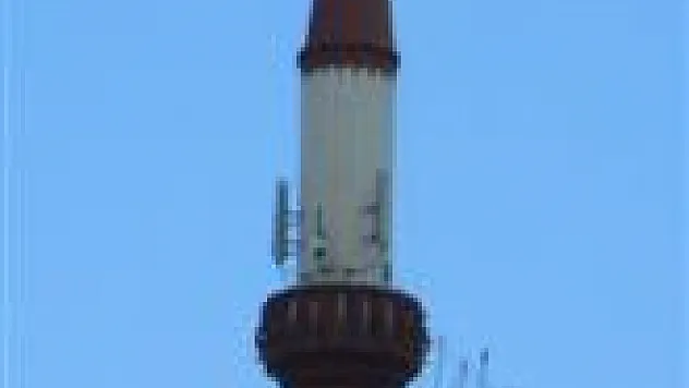 Cami minaresinde ki Baz İstasyonu hayret ettirdi