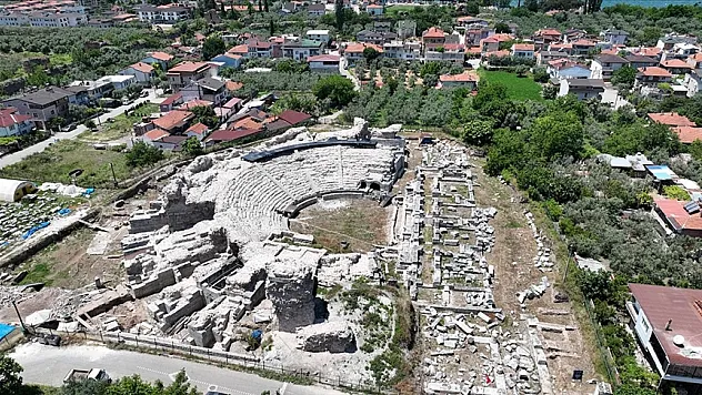 İznik Roma Tiyatrosu turizme kazandırılıyor