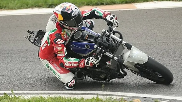 Milli motosikletçi Bahattin Sofuoğlu, İtalya'da 4. oldu