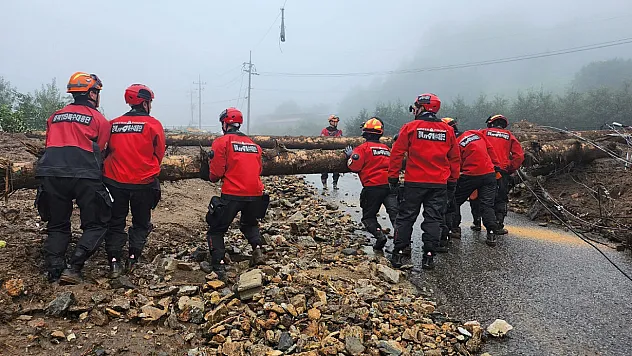 Güney Kore'de sel ve toprak kayması: 37 ölü