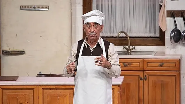 Şener Şen 'Zengin Mutfağı' oyunu ile yeniden Türkiye turnesine çıkıyor