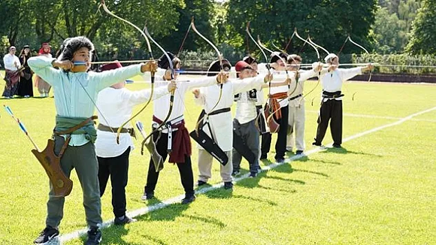 Geleneksel Türk okçuluğu Almanya'da yaşatılıyor