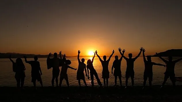 Van Gölü'nün el değmemiş koyları doğaseverlerin yeni rotası oldu