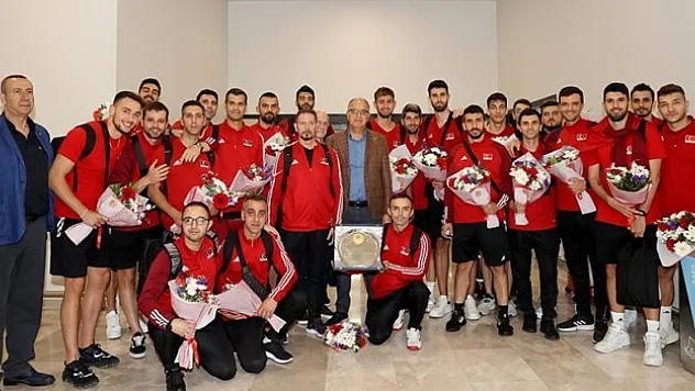 FIVB Challenger Kupası şampiyonu A Milli Erkek Voleybol Takımı, yurda döndü