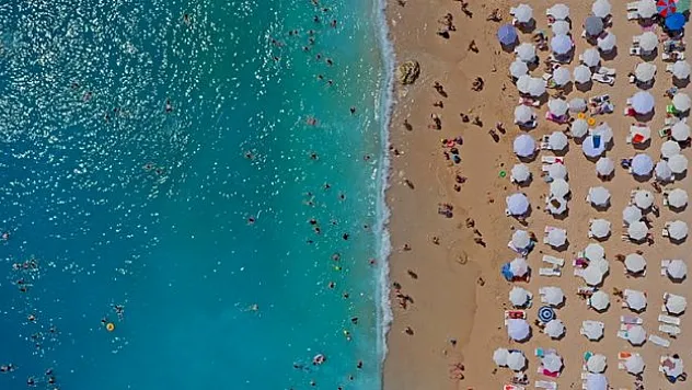 Türkiye'nin turizm geliri yılın ikinci çeyreğinde yıllık bazda yüzde 23,1 arttı