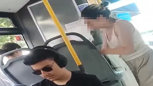 Ataşehir'de İETT otobüsünde akbil tartışması kamerada