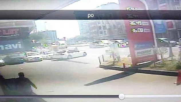 Gaziosmanpaşa'da dehşet kamerada: İş adamına güpegündüz silahlı saldırı düzenlendi