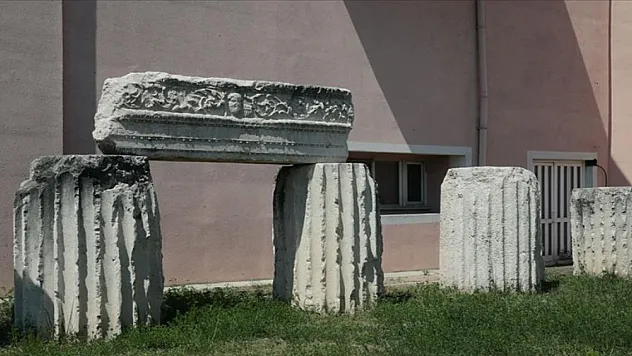 Bolu'da eksik parçaları bulunan tarihi eserler üç boyutlu tarayıcıyla modelleniyor