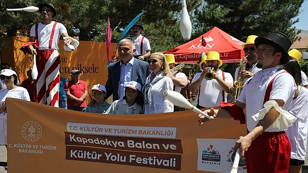 Bakan Ersoy, Türkiye Kültür Yolu Festivali'nin Nevşehir'deki etkinlik alanlarını inceledi