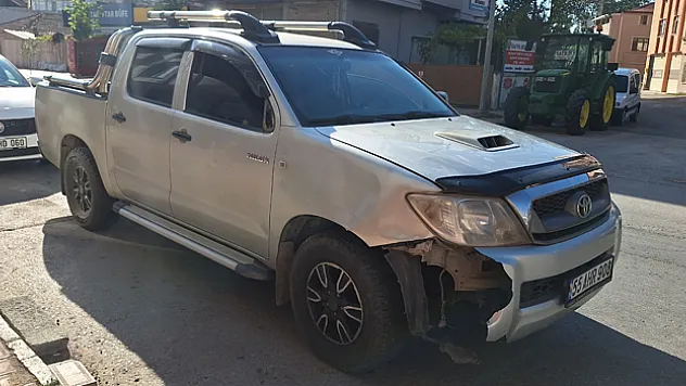 Samsun'da kamyonetin çarptığı yaya hastaneye kaldırıldı