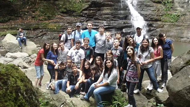 Kabaceviz şelaleleri ilgi görüyor