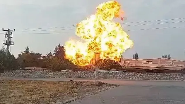 Bursa'da mobilya fabrikasının santrali bomba gibi patladı.. O anlar kamerada